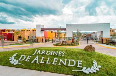 Fotografía 1 de Jardines de Allende